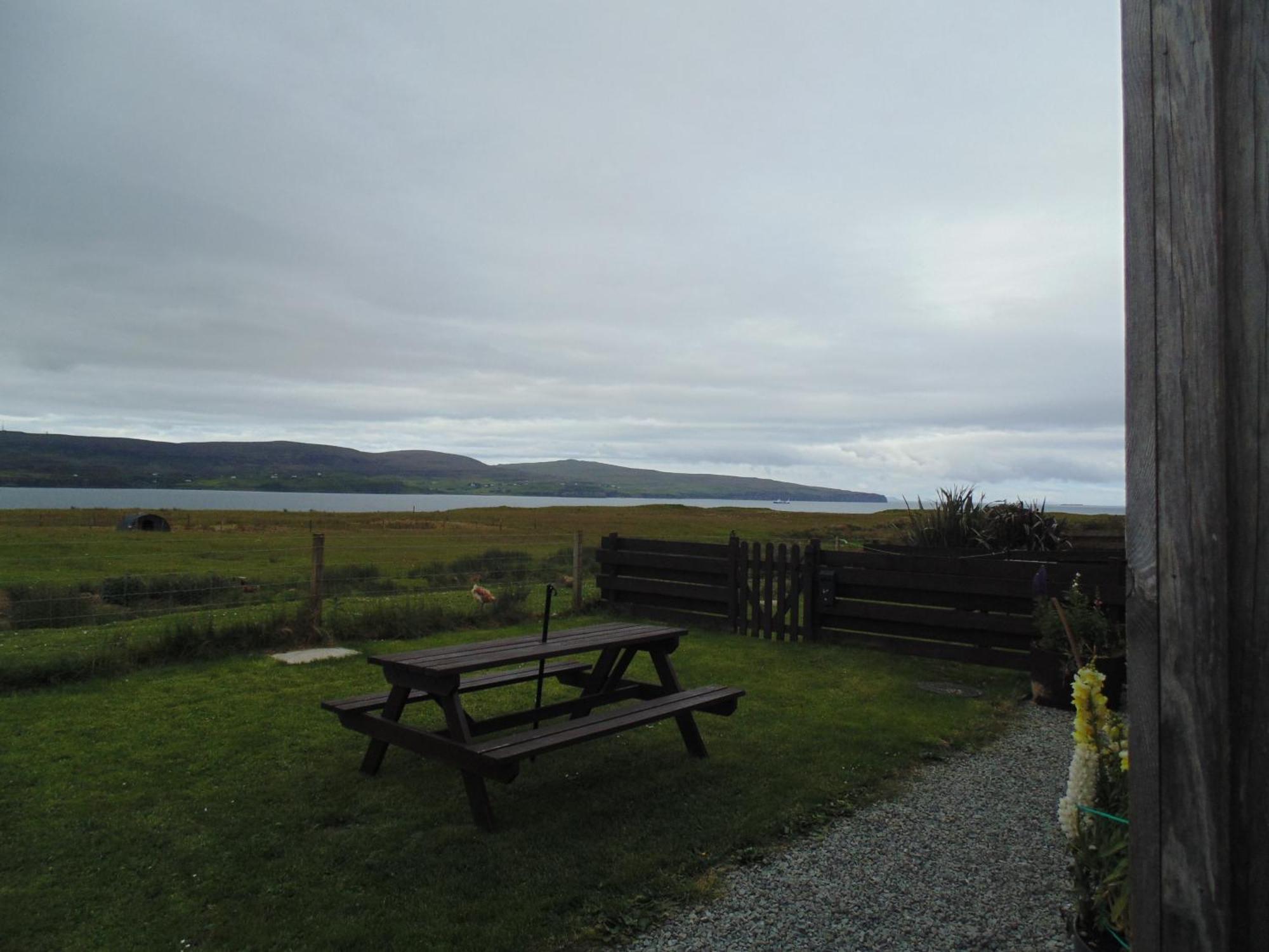 Lampay Chalets Dunvegan  Exterior photo